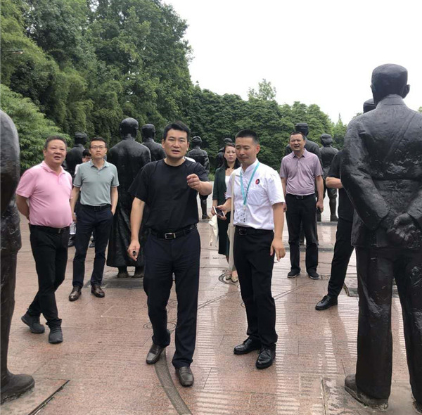 微信图片_20190613105211_副本.jpg