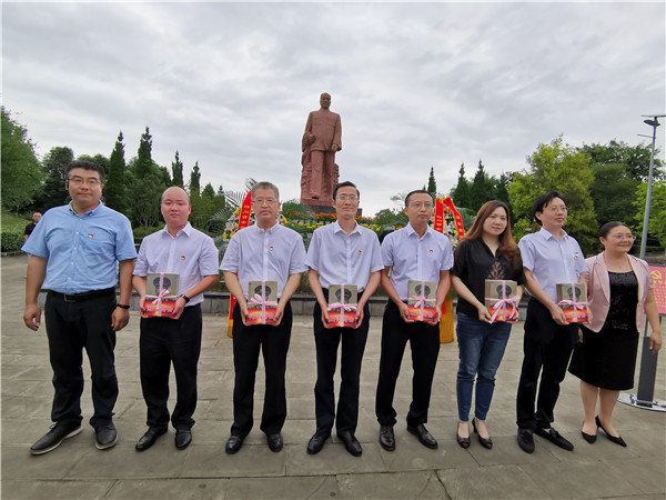 微信图片_20190621114333_副本.jpg
